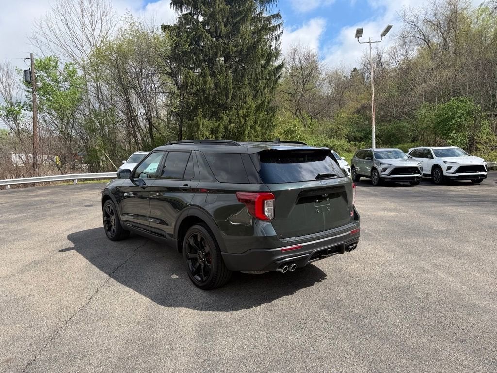2022 Ford Explorer ST