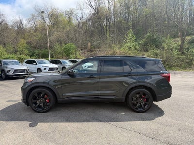 2022 Ford Explorer ST