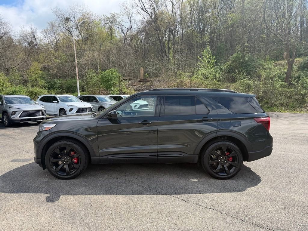 2022 Ford Explorer ST