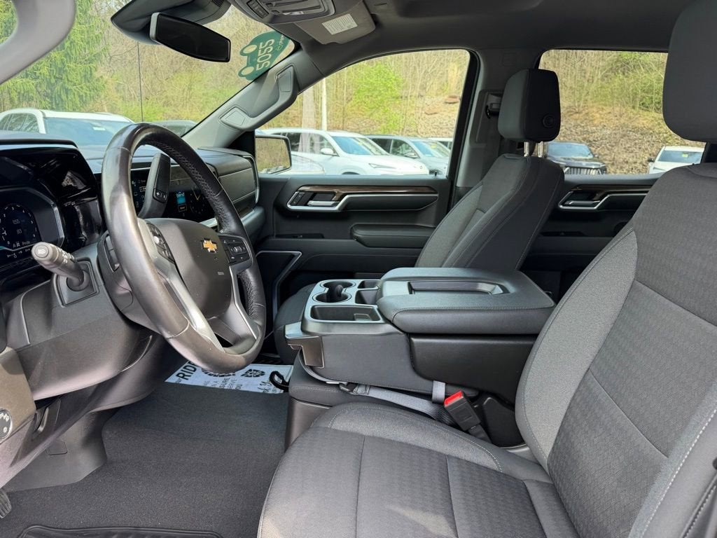2022 Chevrolet Silverado 1500 LT (2FL)