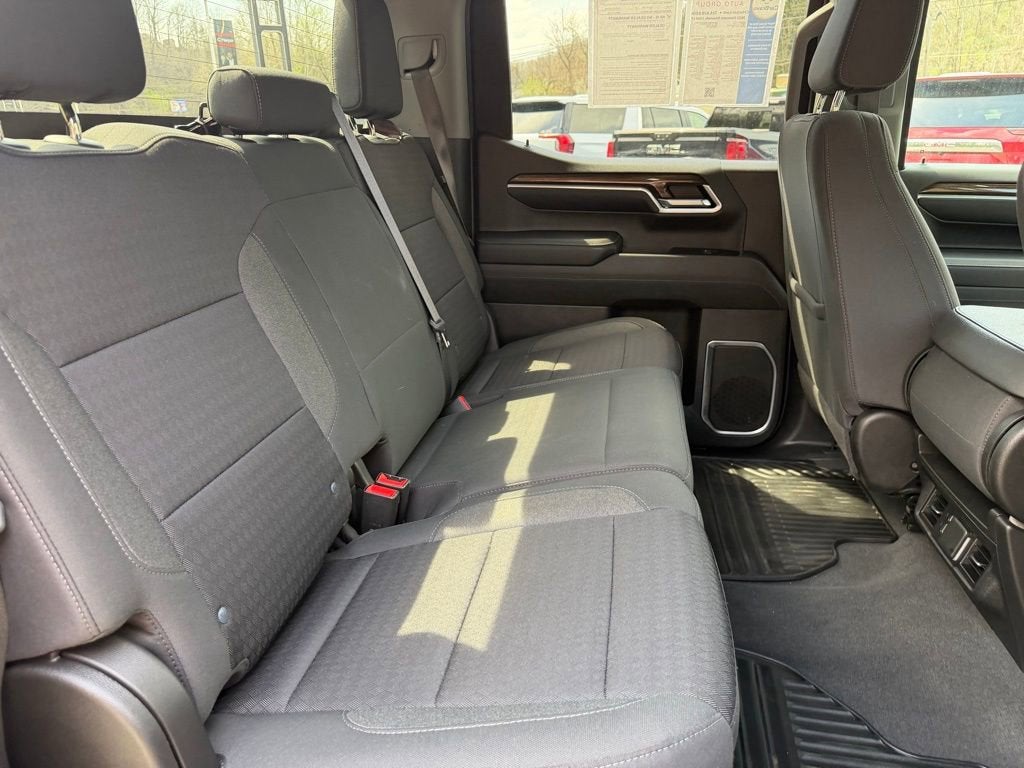 2022 Chevrolet Silverado 1500 LT (2FL)