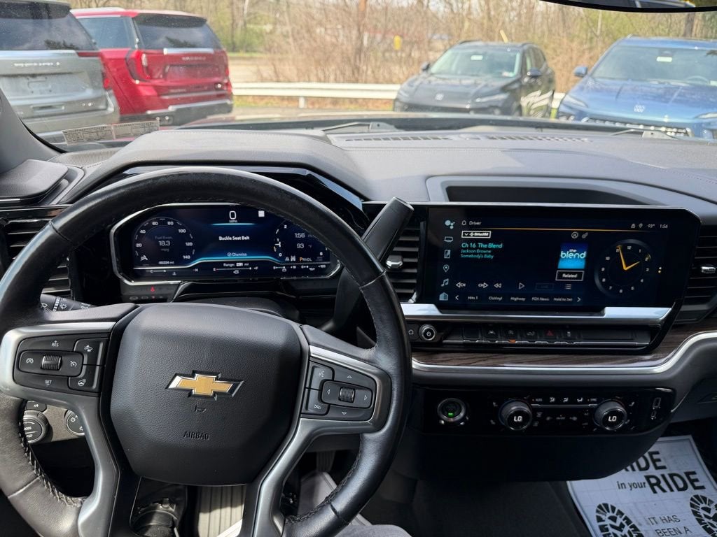 2022 Chevrolet Silverado 1500 LT (2FL)