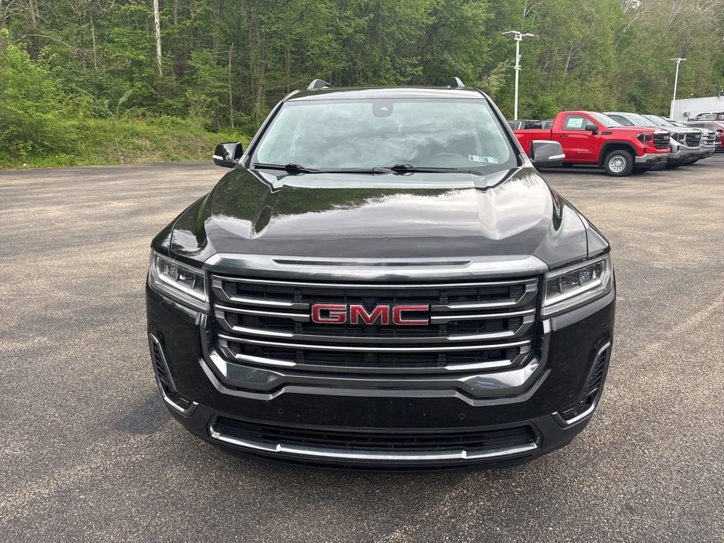 2023 GMC Acadia AT4