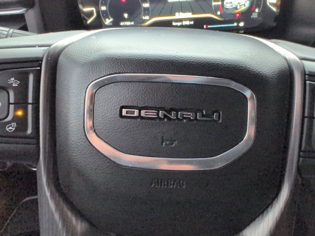2023 GMC Yukon Denali Ultimate