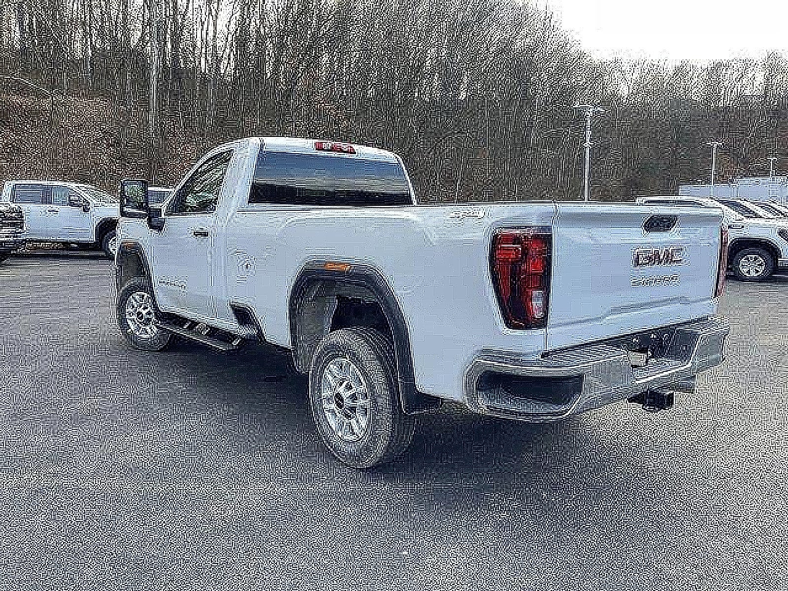 2025 GMC Sierra 2500 HD Pro