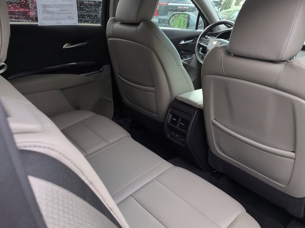 2023 Cadillac XT4 Luxury