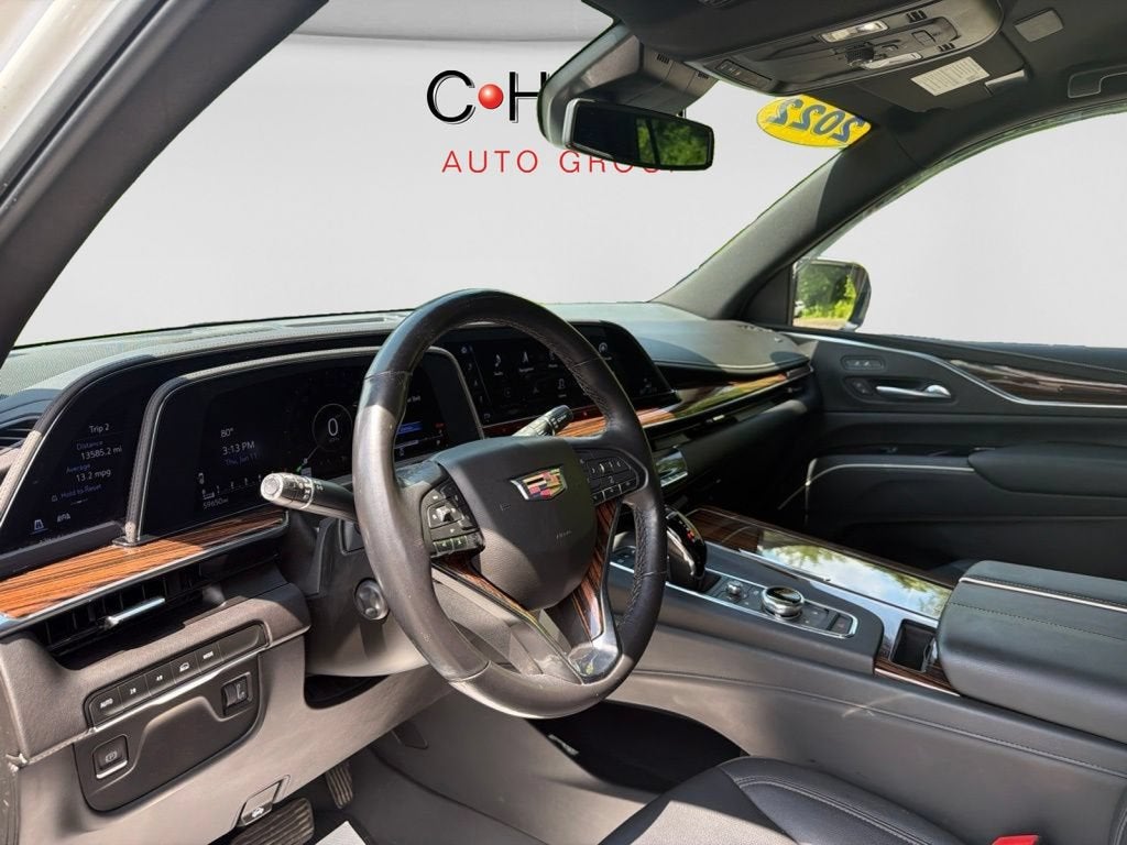 2022 Cadillac Escalade Luxury