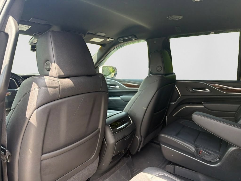 2022 Cadillac Escalade Luxury