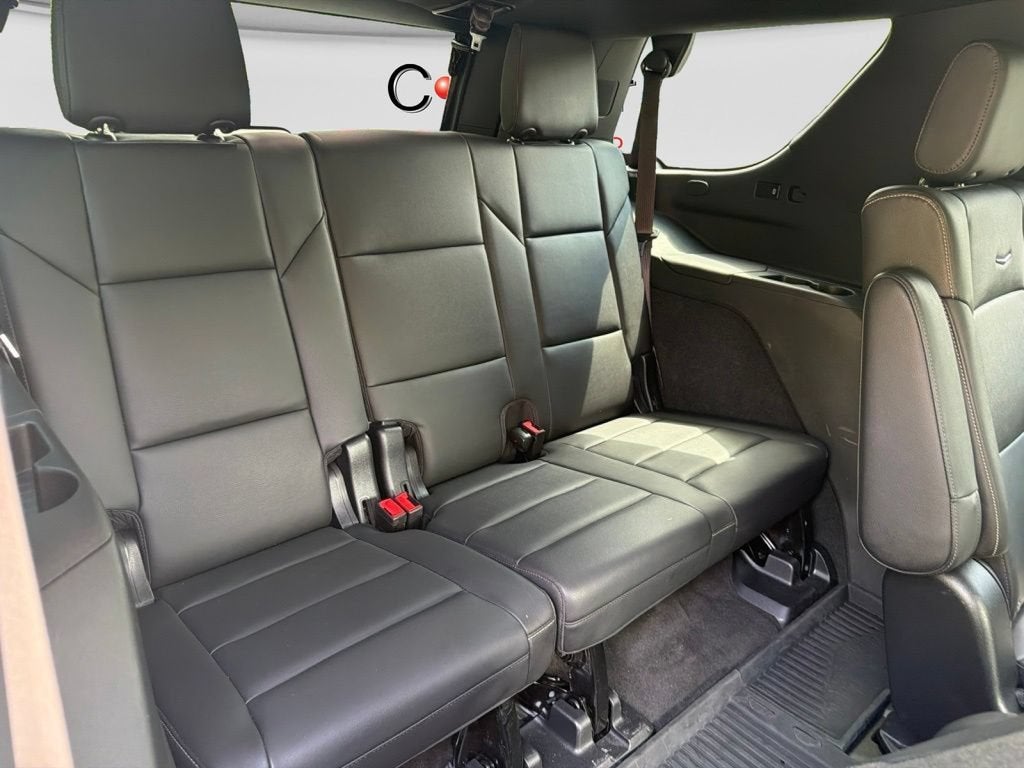 2022 Cadillac Escalade Luxury
