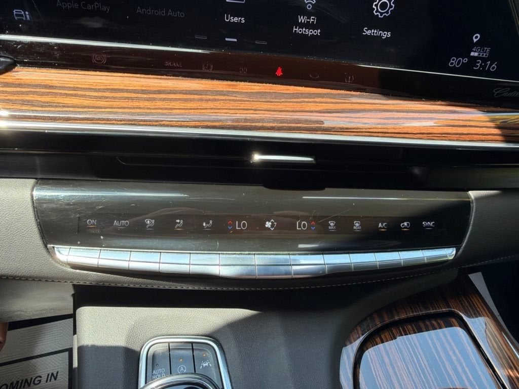 2022 Cadillac Escalade Luxury