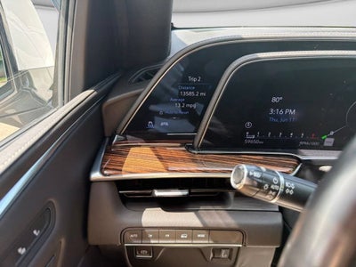 2022 Cadillac Escalade Luxury