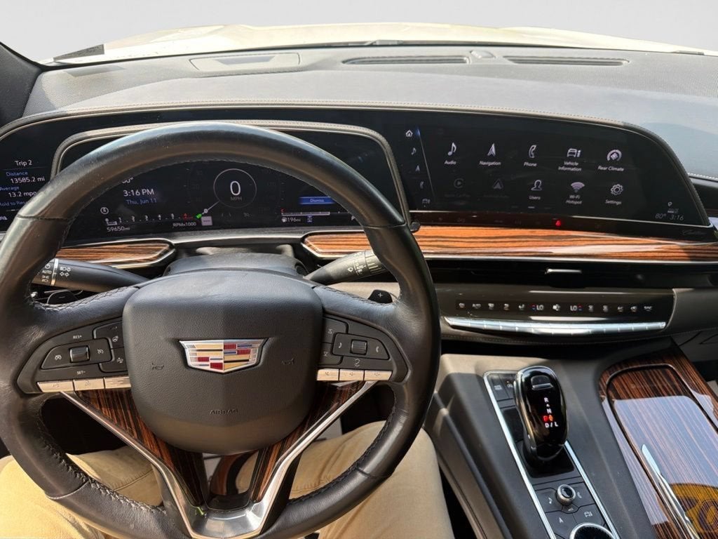 2022 Cadillac Escalade Luxury