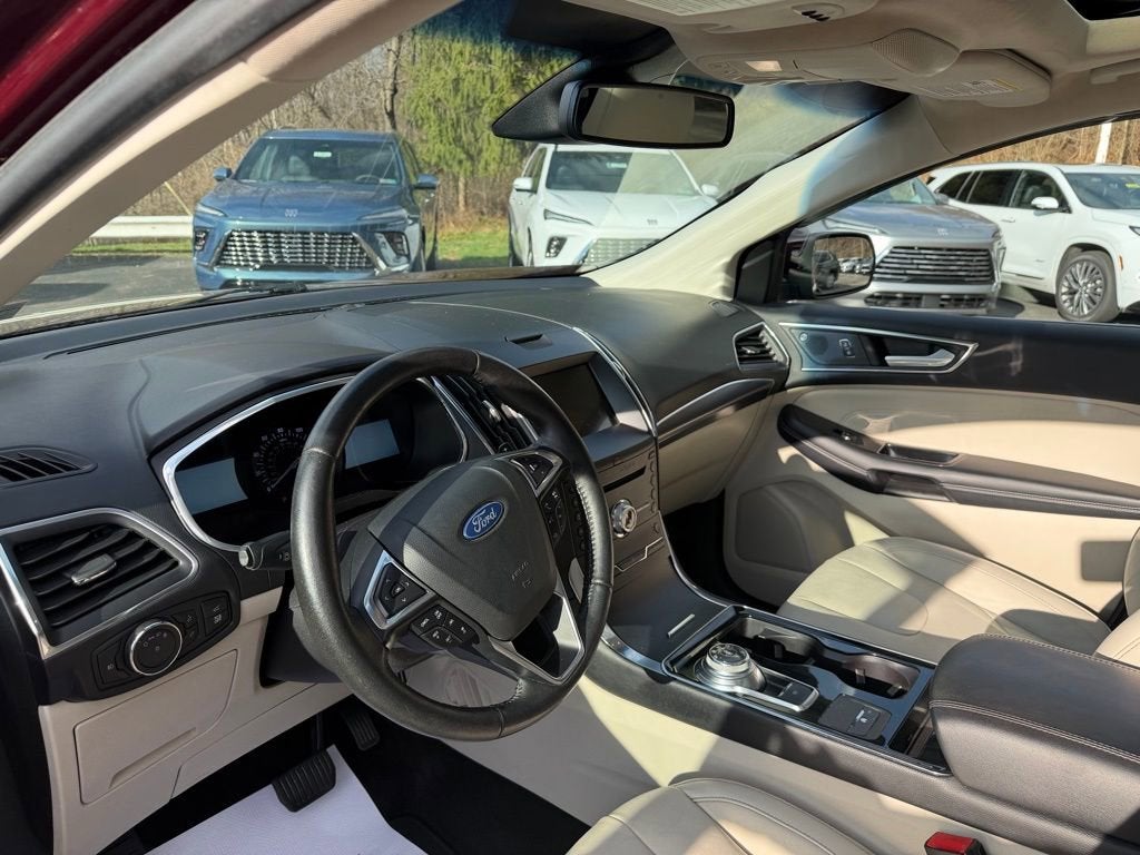 2019 Ford Edge Titanium