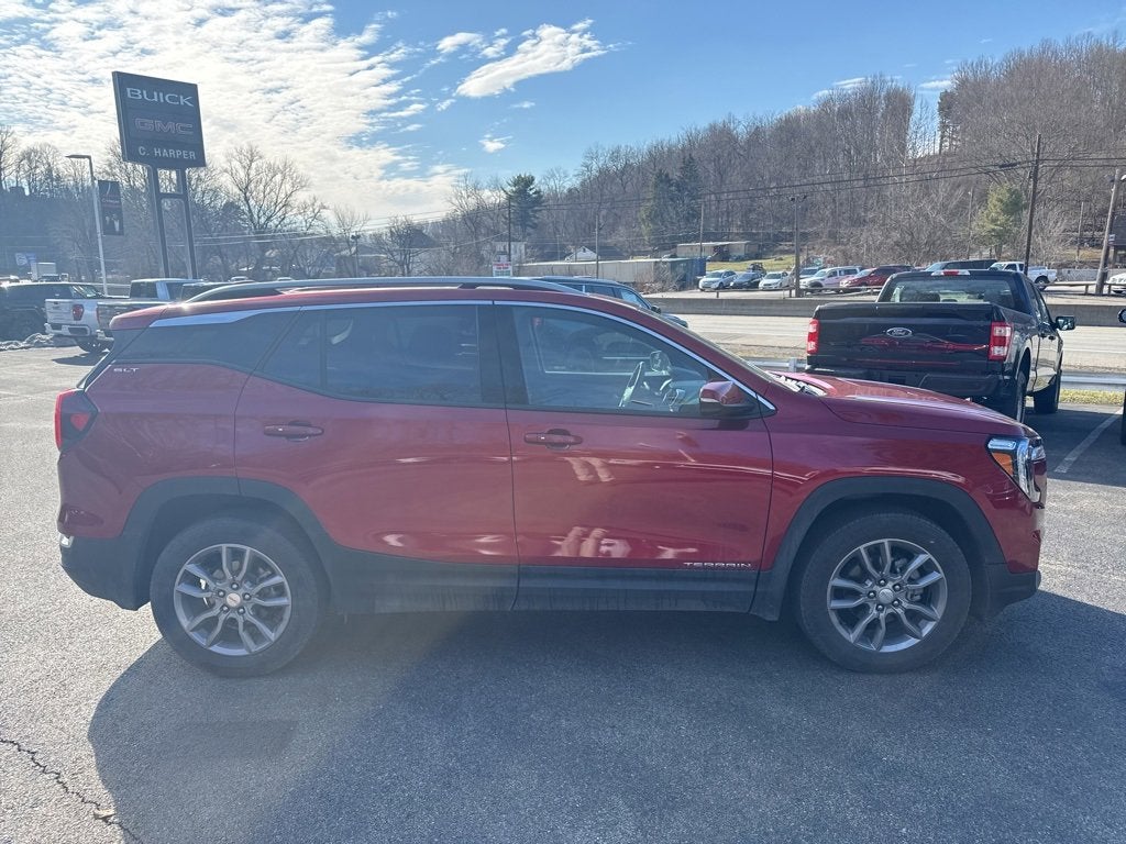 2022 GMC Terrain SLT