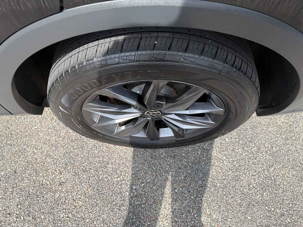 2024 Volkswagen Tiguan 2.0T SE