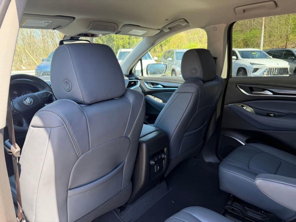 2021 Buick Enclave Essence