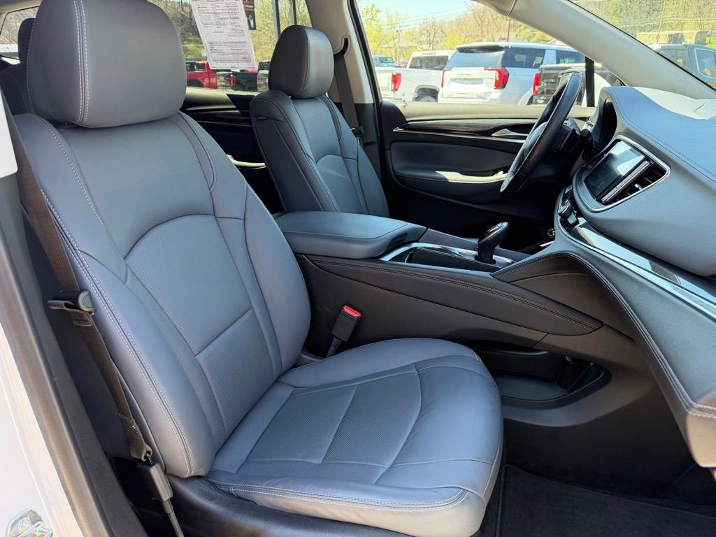 2021 Buick Enclave Essence