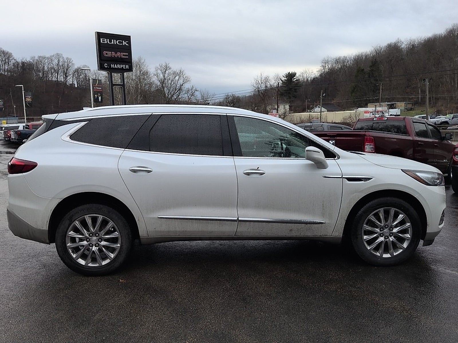 2020 Buick Enclave Essence