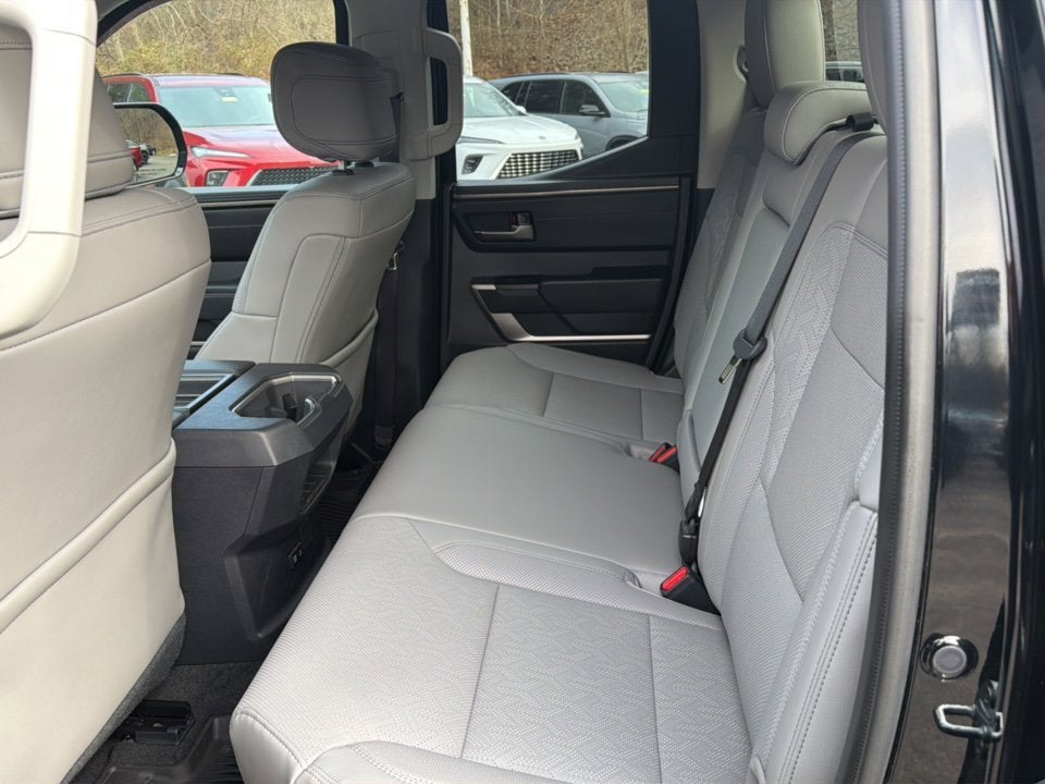 2024 Toyota Tundra 4WD SR5