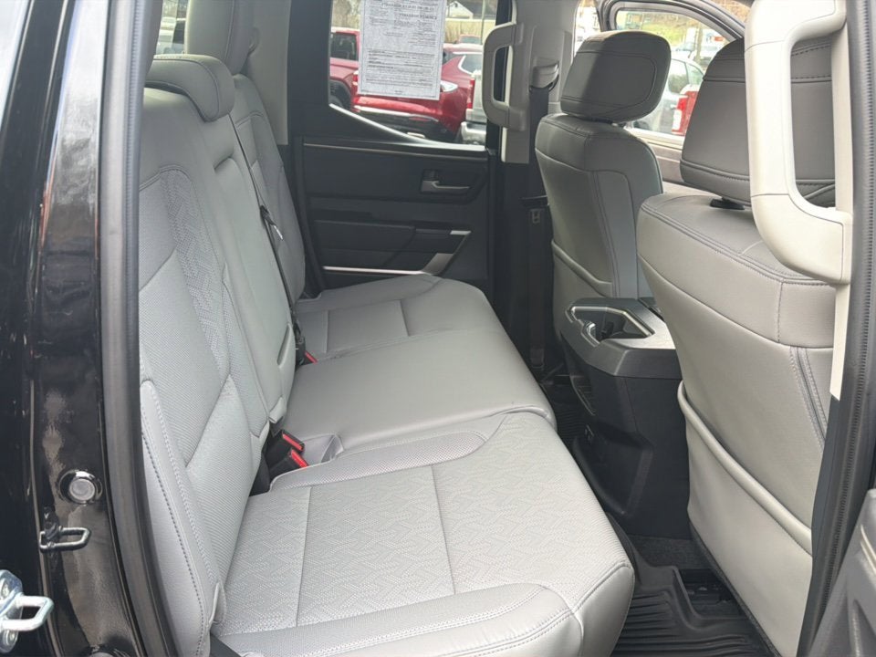 2024 Toyota Tundra 4WD SR5