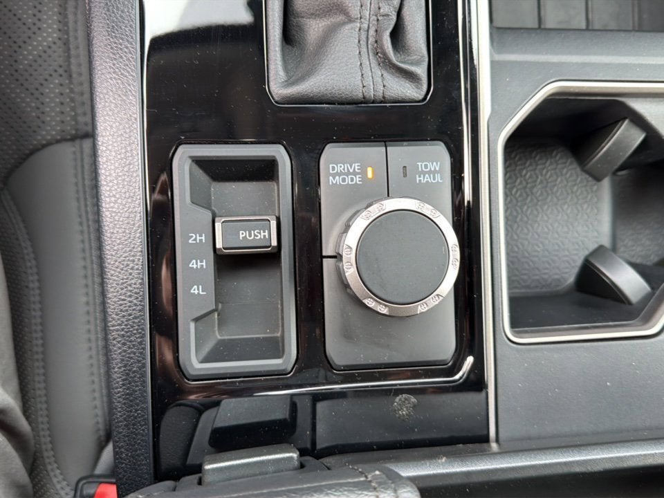 2024 Toyota Tundra 4WD SR5