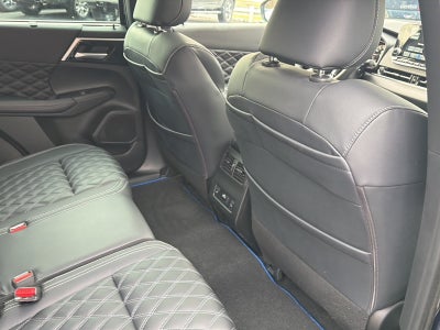 2023 Mitsubishi Outlander PHEV SEL S-AWC