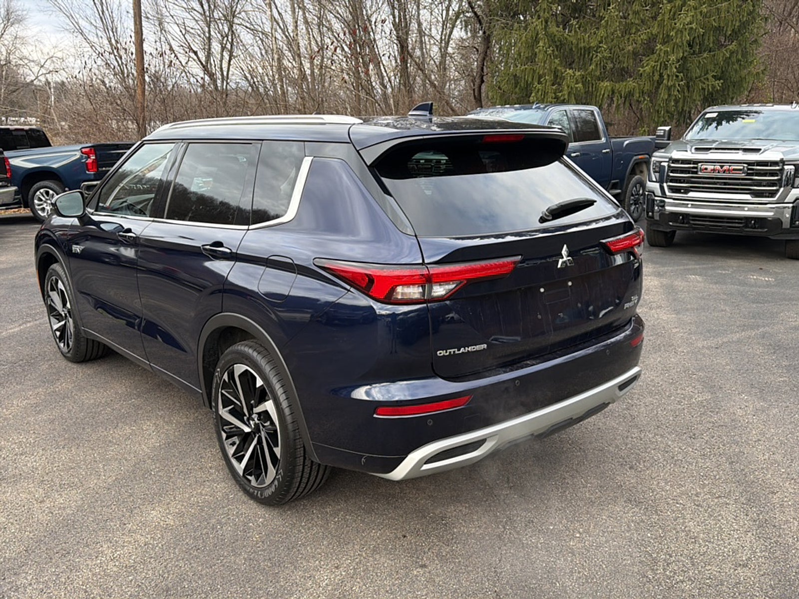 2023 Mitsubishi Outlander PHEV SEL S-AWC
