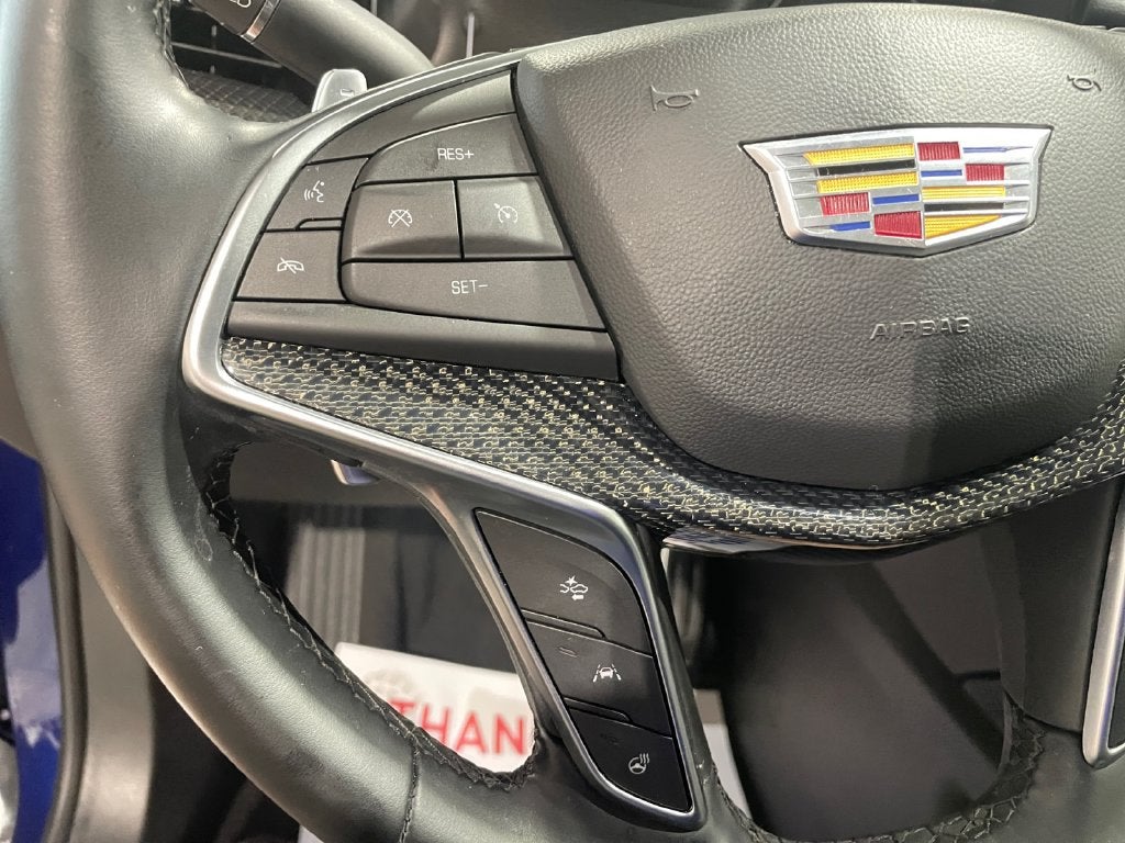 2025 Cadillac XT5 Sport