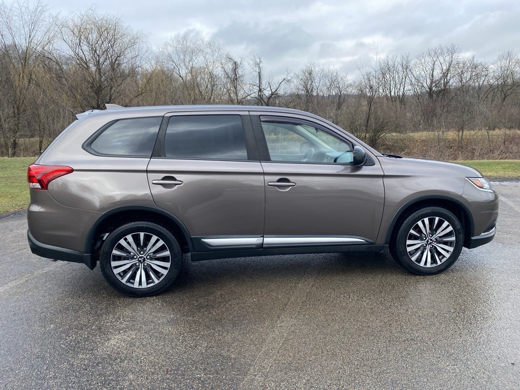 2019 Mitsubishi Outlander ES