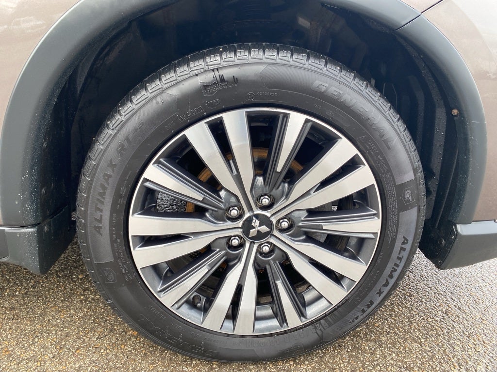 2019 Mitsubishi Outlander ES