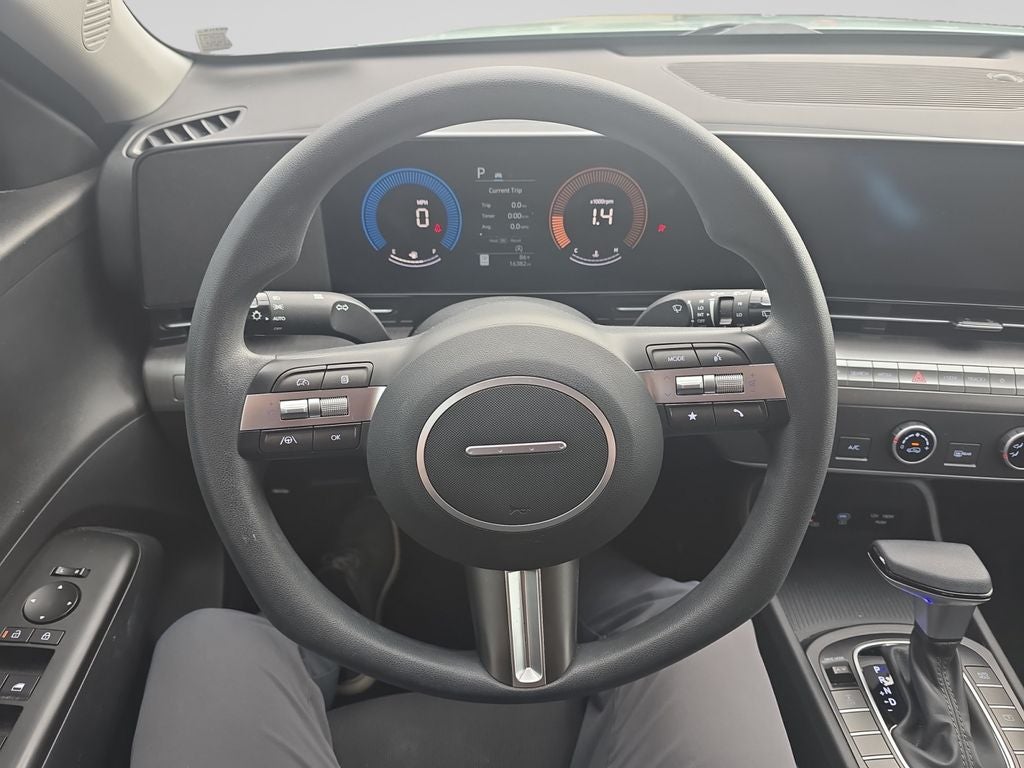 2024 Hyundai Kona SE
