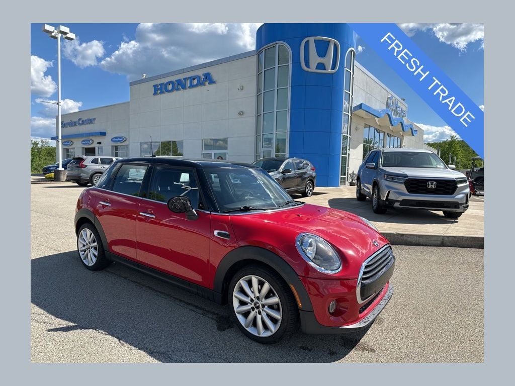2021 MINI Hardtop's photo