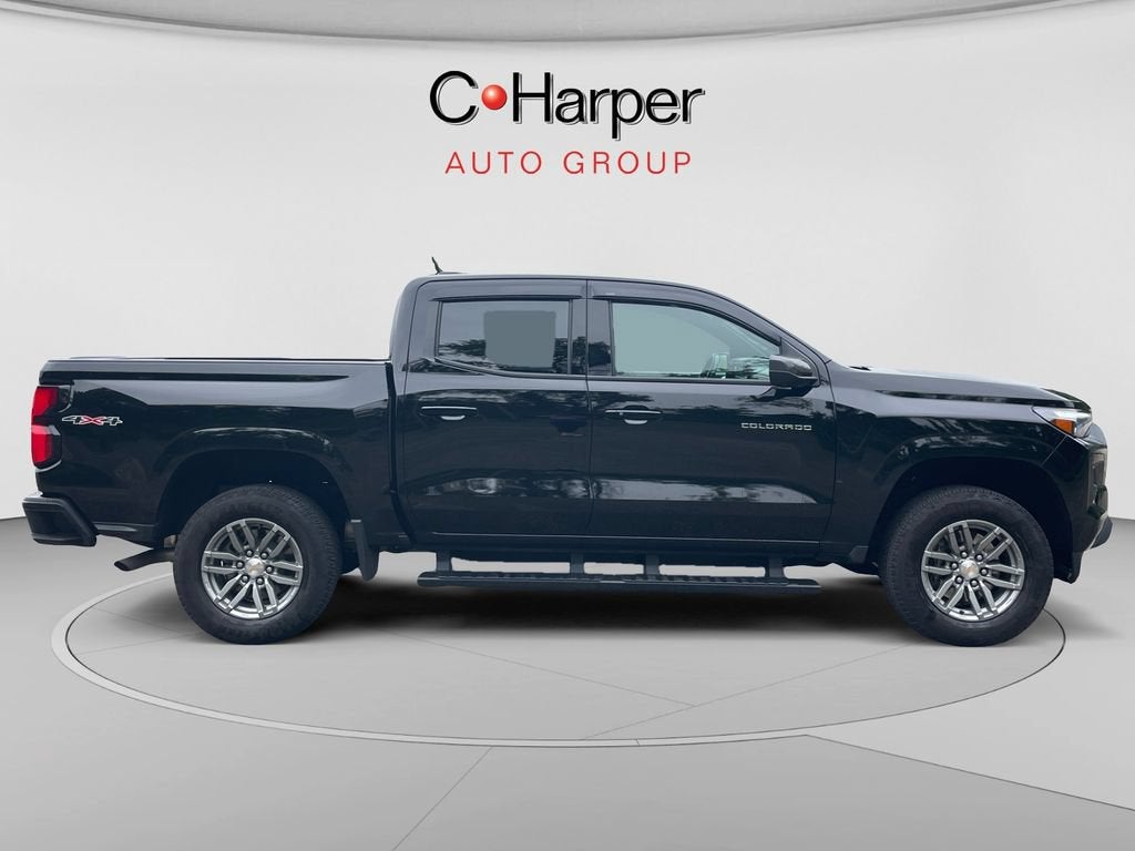 2025 Chevrolet Colorado WT/LT
