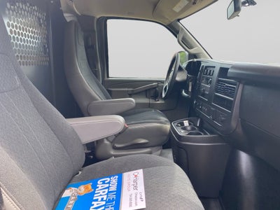 2025 Chevrolet Express Cargo WT