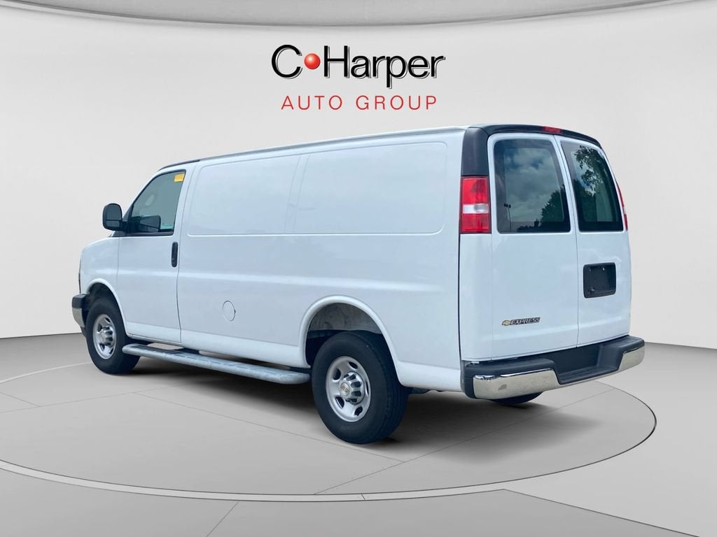 2025 Chevrolet Express Cargo WT