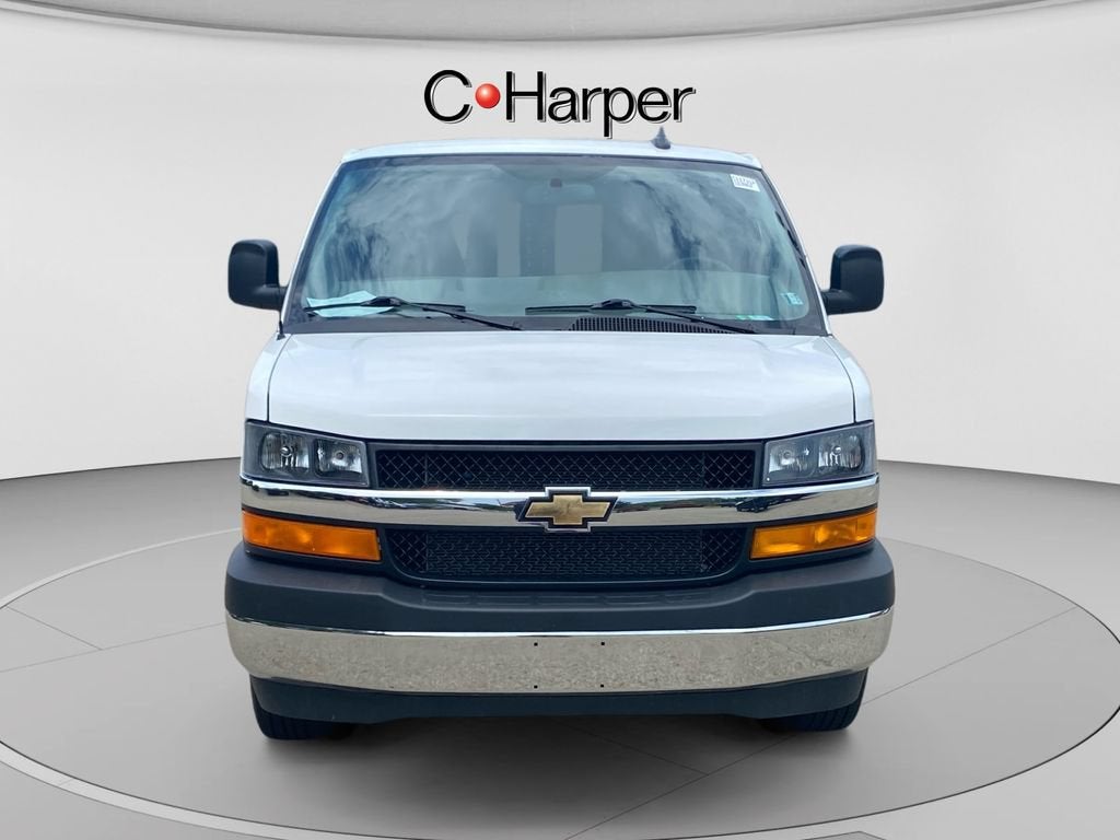 2025 Chevrolet Express Cargo WT