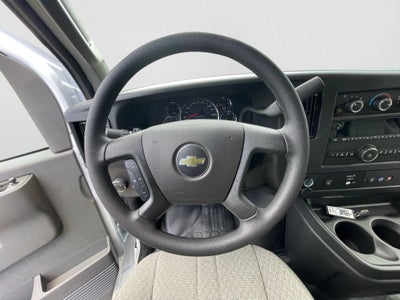 2025 Chevrolet Express Cargo WT