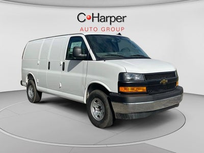 2025 Chevrolet Express Cargo WT