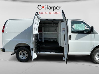 2025 Chevrolet Express Cargo WT