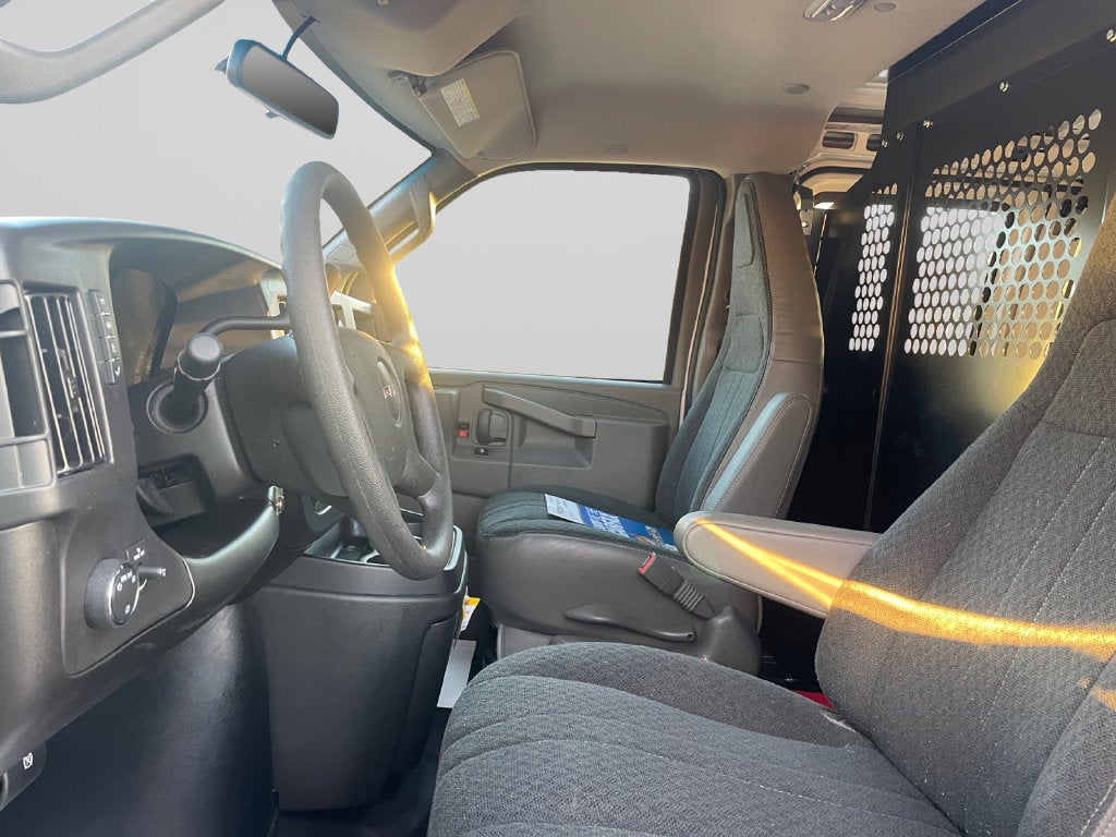 2025 GMC Savana Cargo Work Van