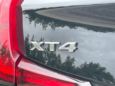 2023 Cadillac XT4 Premium Luxury