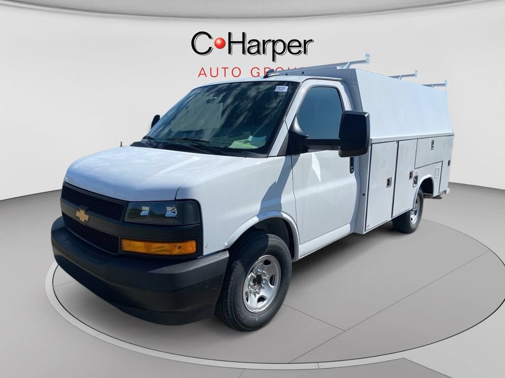 2026 Chevrolet Express Cutaway 3500 1WT