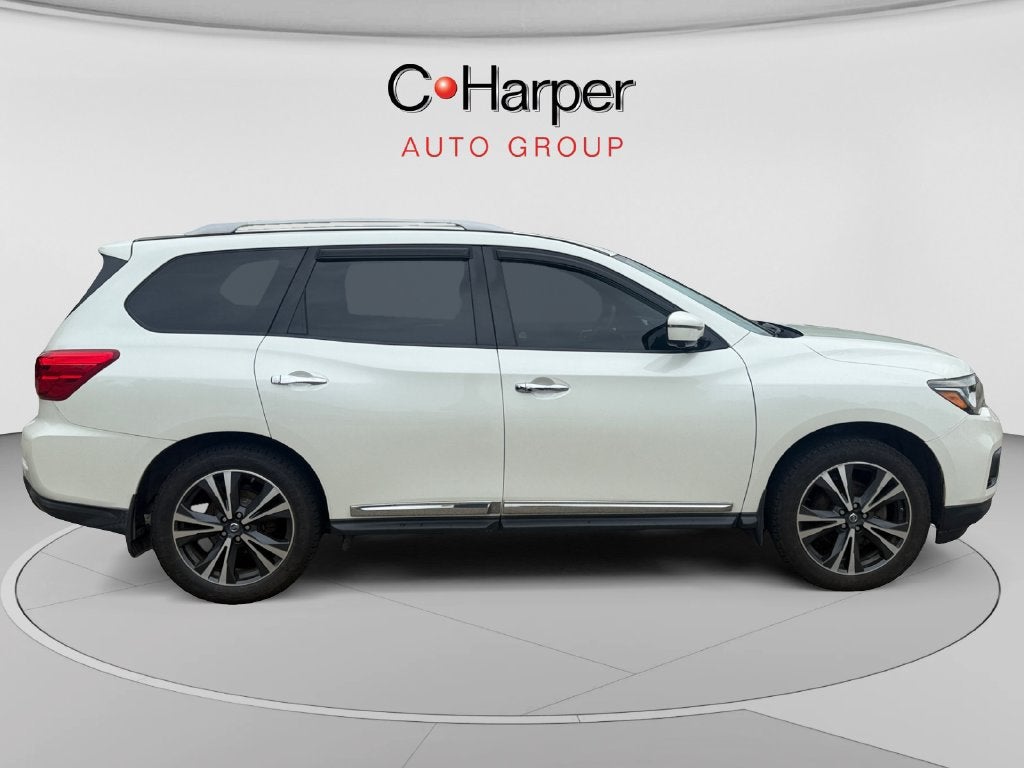 2017 Nissan Pathfinder Platinum