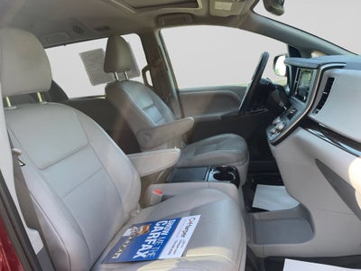 2020 Toyota Sienna XLE