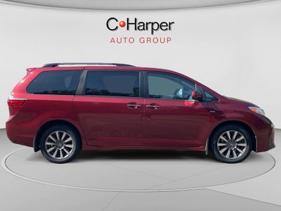 2020 Toyota Sienna XLE