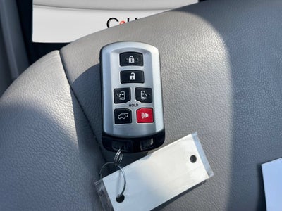2020 Toyota Sienna XLE