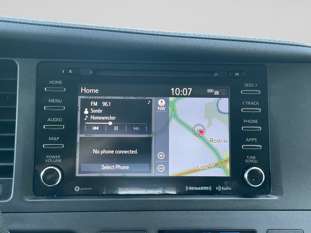 2020 Toyota Sienna XLE