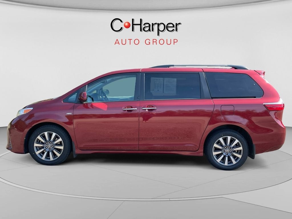 2020 Toyota Sienna XLE
